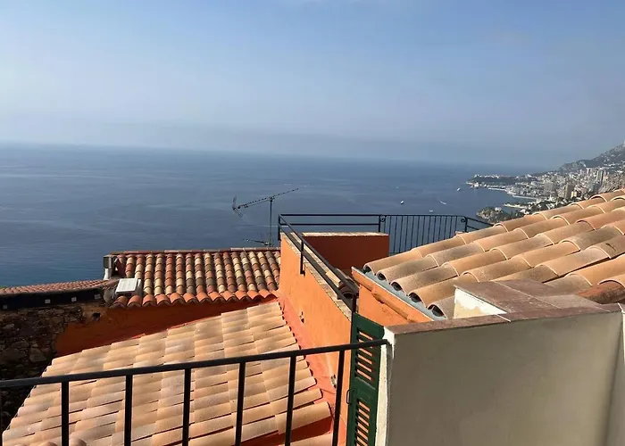 Au Coeur Du Village , Vue Mer